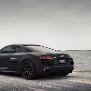 Black Audi R8\ wallpaper