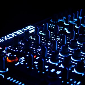 DJ Mixer wallpaper