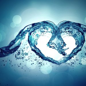 Water Heart wallpaper