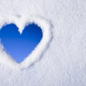 Winter Heart wallpaper