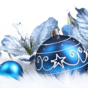 Blue Christmas Balls\ wallpaper